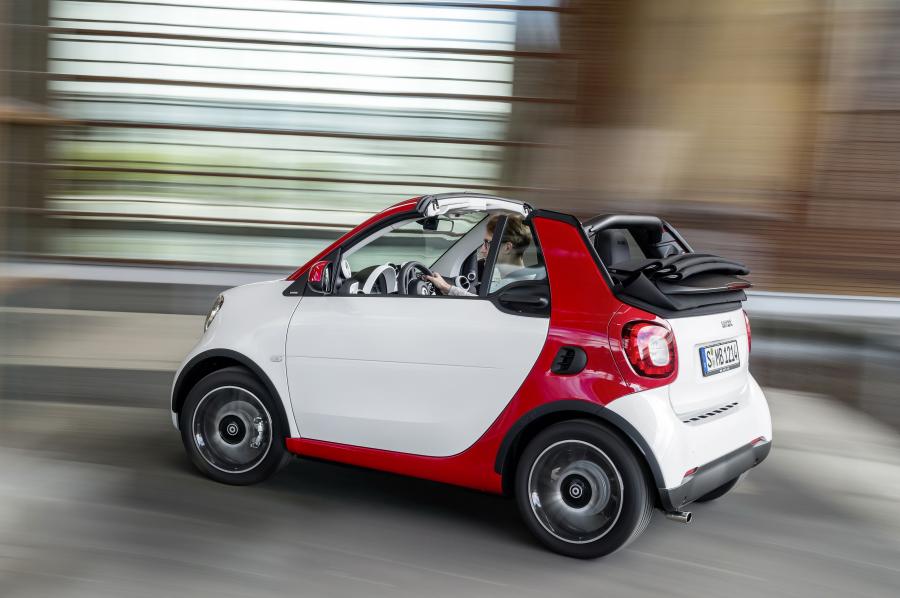  Smart ForTwo Passion Cabrio Urban Style 2016 года  (фото 10 из 25)